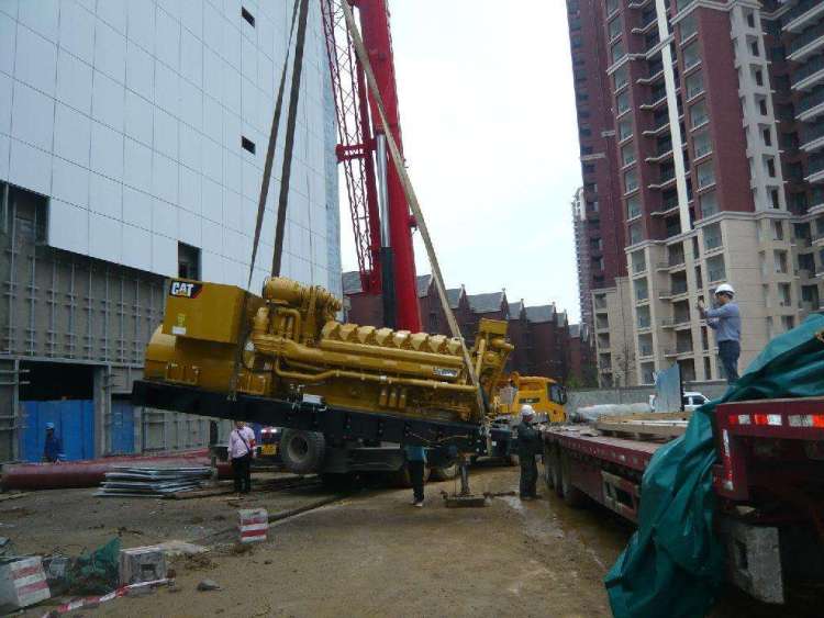 無(wú)錫精密設(shè)備吊裝公司:吊裝工具在使用時(shí)要注意哪些地方？